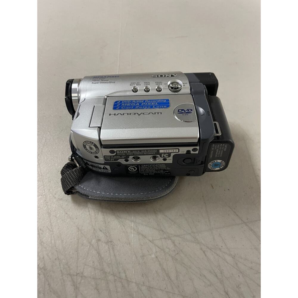 Sony Handycam Digital Video Camera DCR-DVD201 W/ Battery Remote No Power Cord - Picture 2 of 8